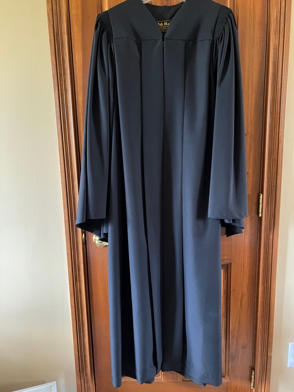 Unbranded Black Academic Robe - Men's Graduation Gown